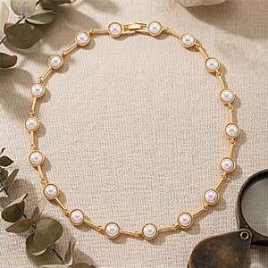  White Shell Pearl Station Necklace in Goldtone (20 Inches)