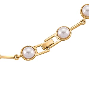  White Shell Pearl Station Necklace in Goldtone (20 Inches)
