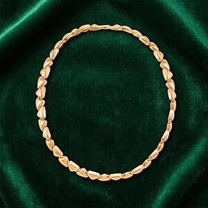 Geometric Pyramid Link Necklace (20 Inches) in Goldtone