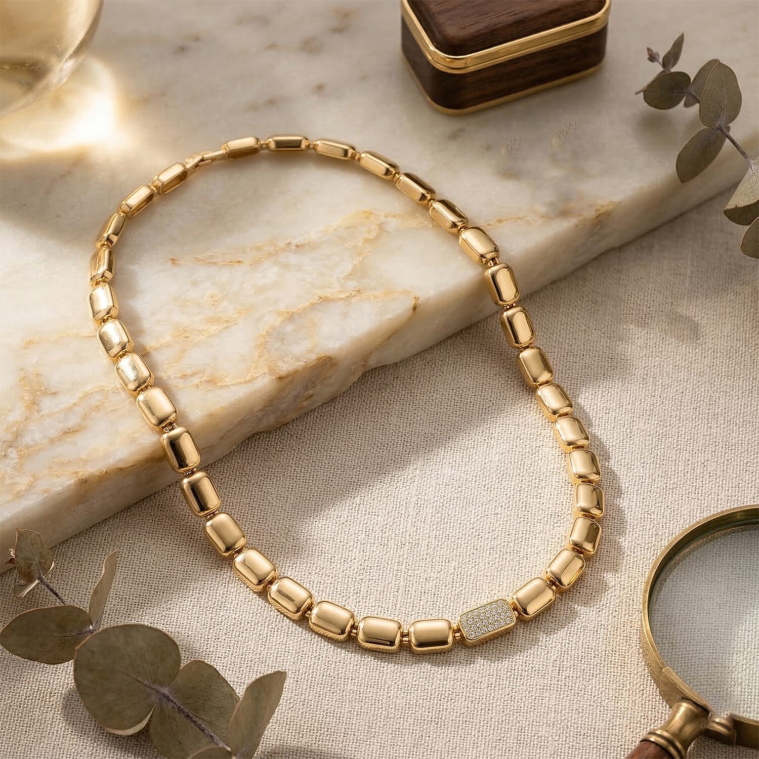 Austrian Crystal Bold Link Necklace (20 Inches) in Goldtone