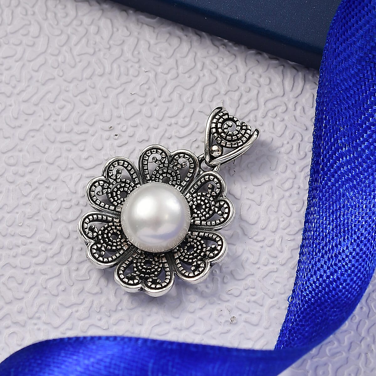 Doorbuster D'Joy Indian Artisan Crafted Freshwater Pearl Floral Pendant in Sterling Silver image number 1