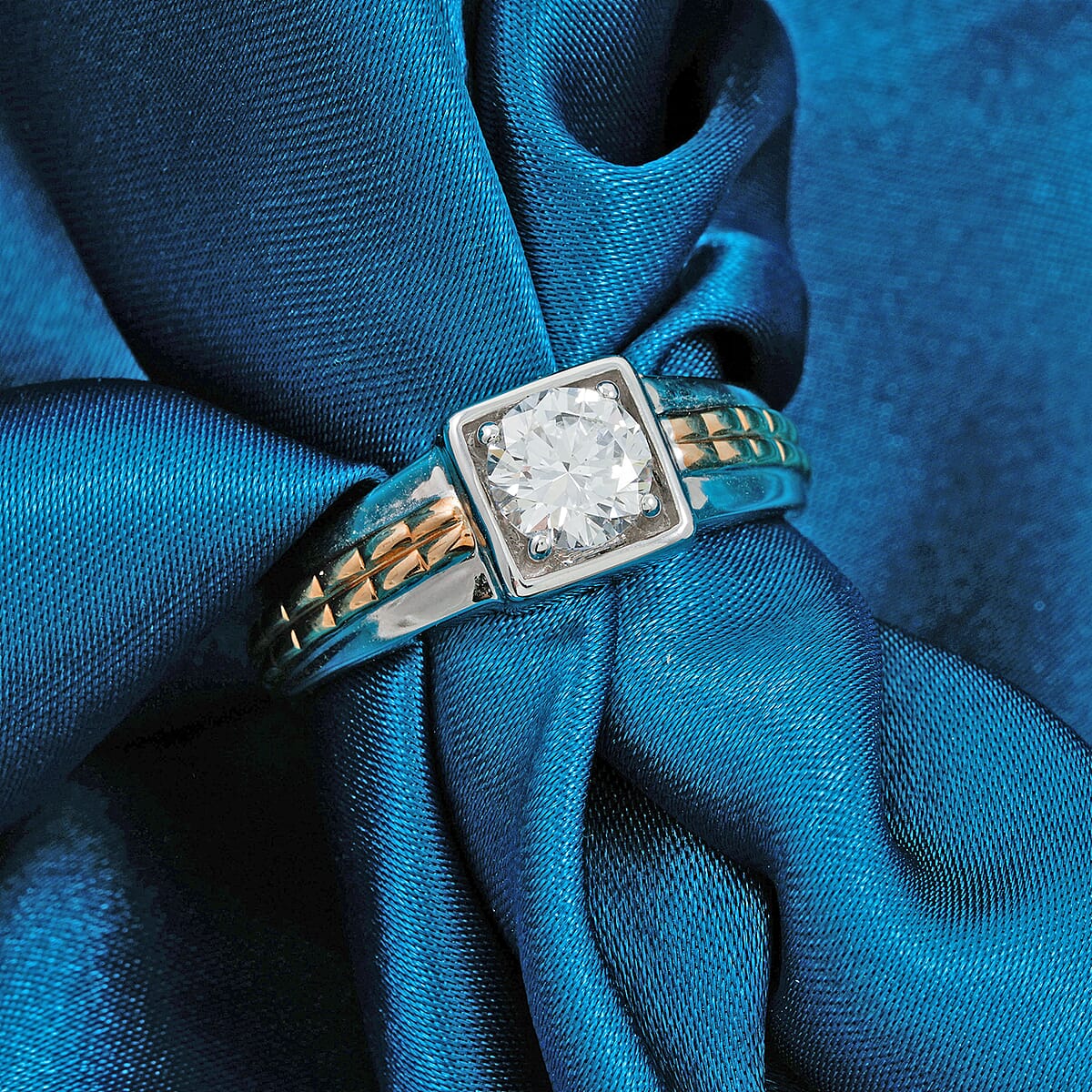 IGI Certified Luxuriant Lab Grown Diamond VS2 1.00 ctw Command Square Men's Ring in 10K White and Yellow Gold (Size 12.0) image number 1