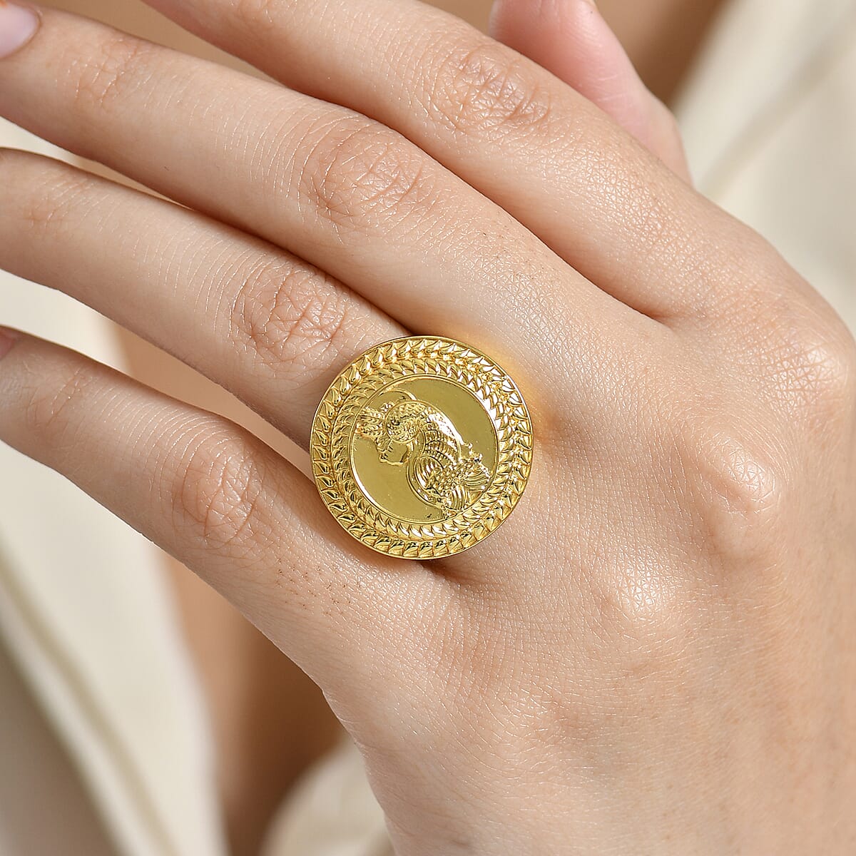 EverTrue Bronzella Collection Italian Republic Coin Men's Ring in 18K YG Plated Bronze (Size 13.0) image number 2