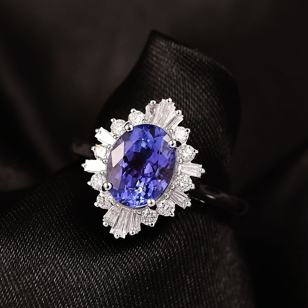  Certified and Appraised AAA Tanzanite and Luxuriant Lab Grown Diamond G-H SI 2.55 ctw Ring in 10K White Gold (Size 6.0) image number 1