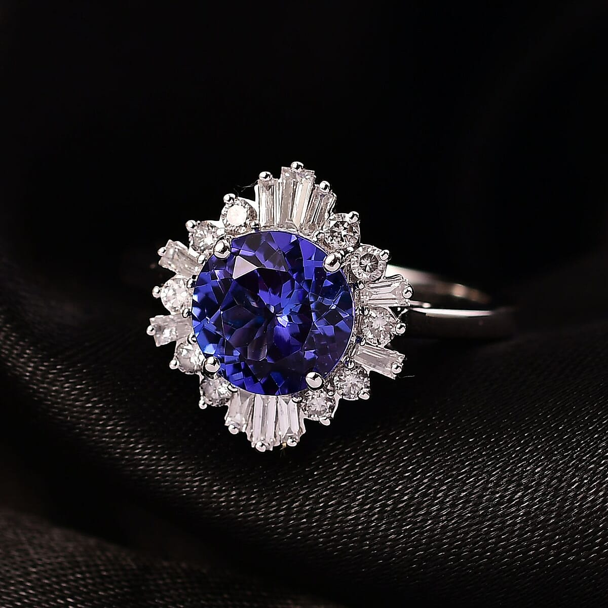  Certified and Appraised AAA Tanzanite and Luxuriant Lab Grown Diamond G-H SI 2.70 ctw Ring in 10K White Gold (Size 9.0) image number 1