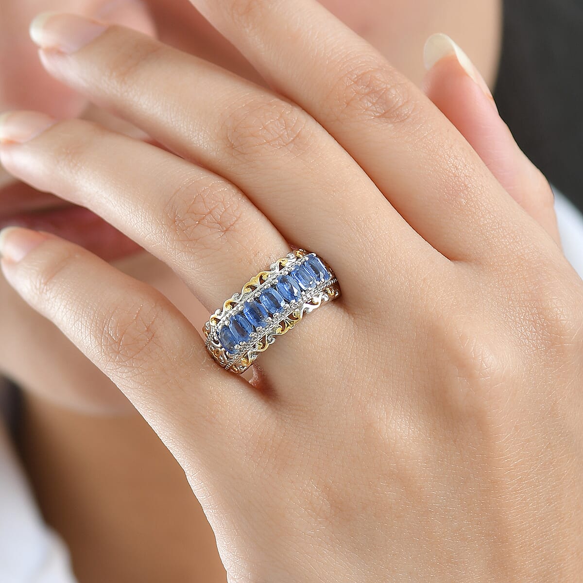EverTrue Kashmir Kyanite 2.10 ctw Cluster Ring in 18K Yellow Gold Plated and Platinum Bond (Size 8.0) image number 2