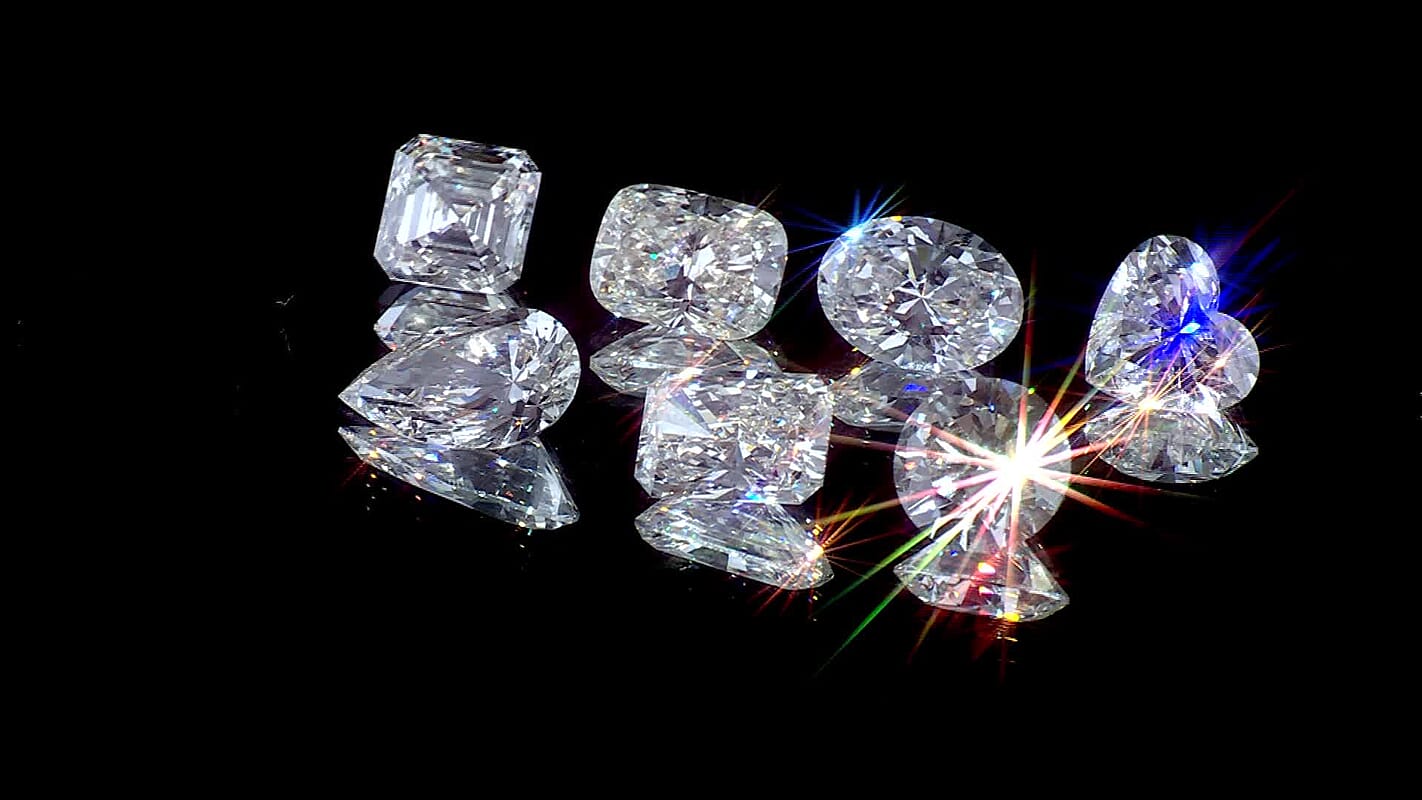 IGI Certified Luxuriant Lab Grown Diamond (Round) (G, VS2) 4.00 ctw
