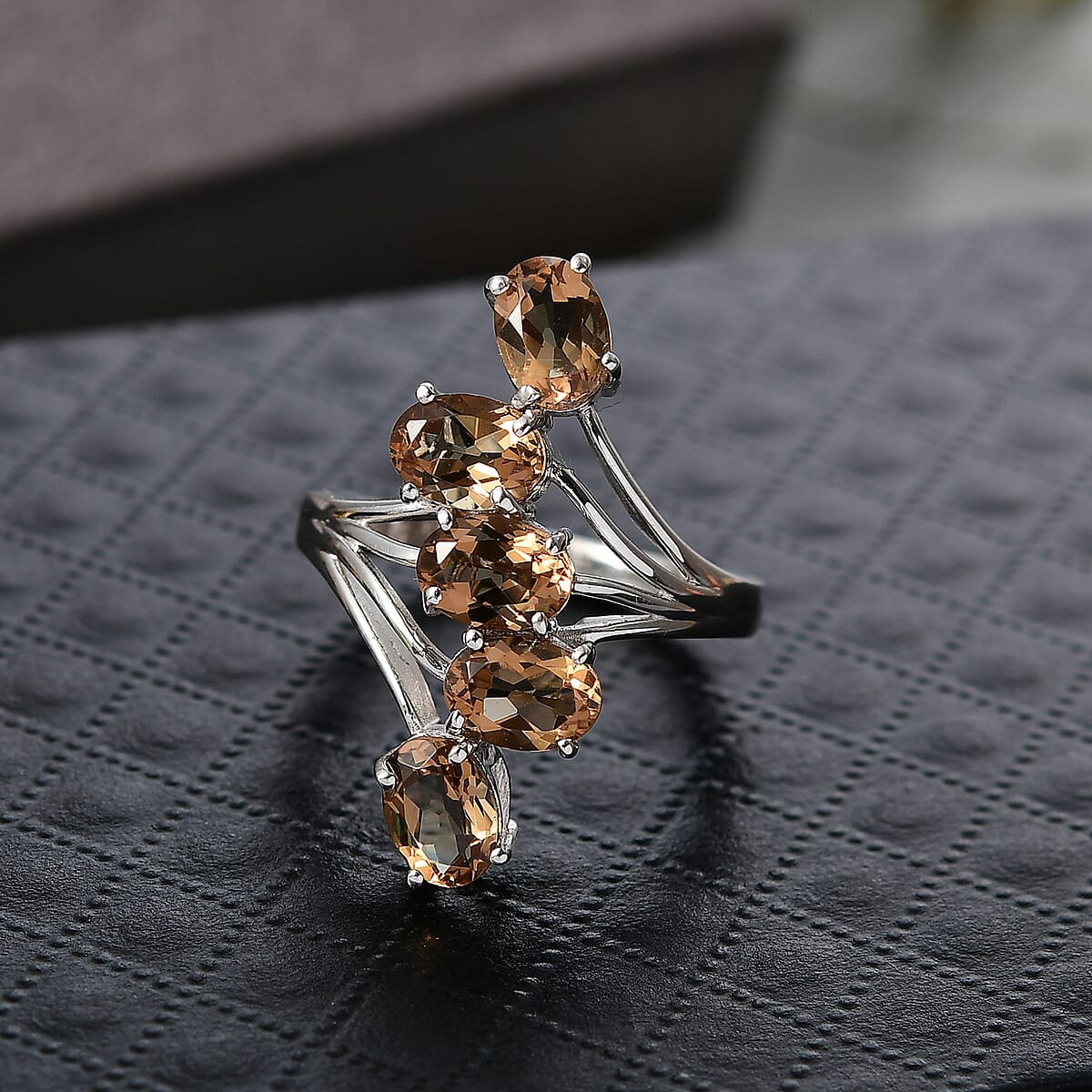 D'Joy Golden Fall Autumn Alexite 3.85 ctw Journey Ring in Platinum Over Sterling Silver (Size 8.0) image number 1