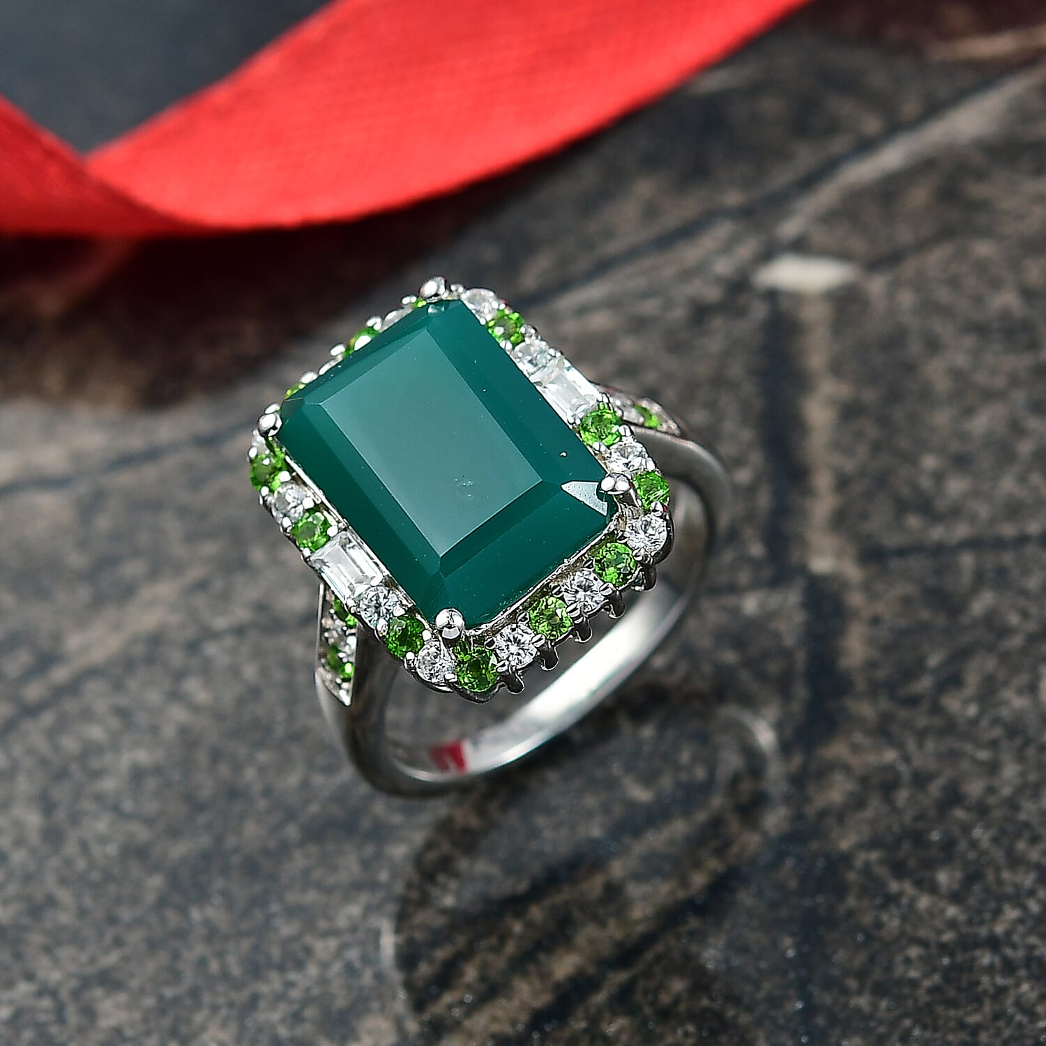 EverTrue Verde Onyx and Multi Gemstone 8.15 ctw Garden Mosaic Ring in Platinum Bond (Size 7.0)