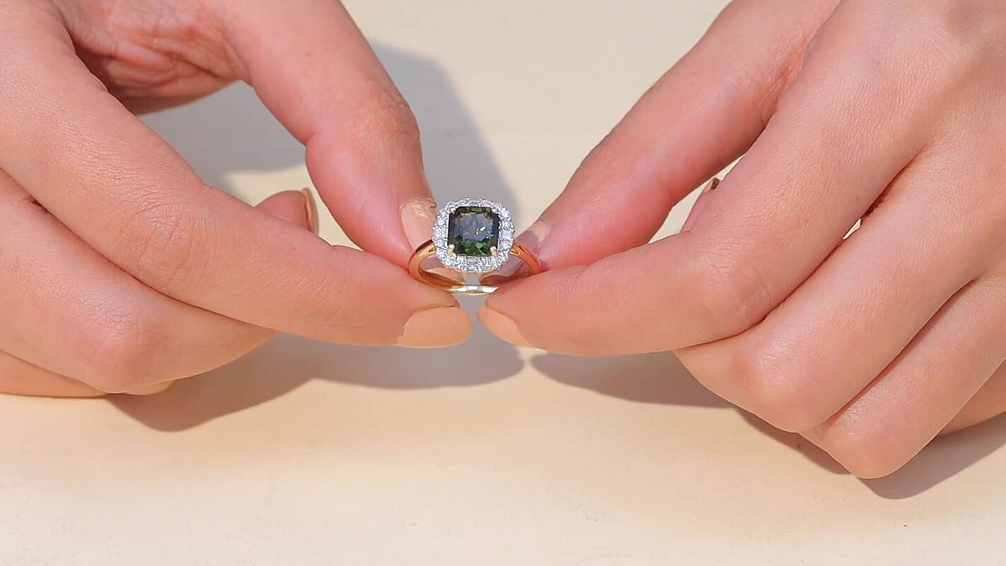 Certified & Appraised 10K Yellow Gold AAA Bohemian Moldavite, Luxuriant Diamond (G-H, SI) (0.40 cts) Ring (Size 10.0) 2.45 ctw