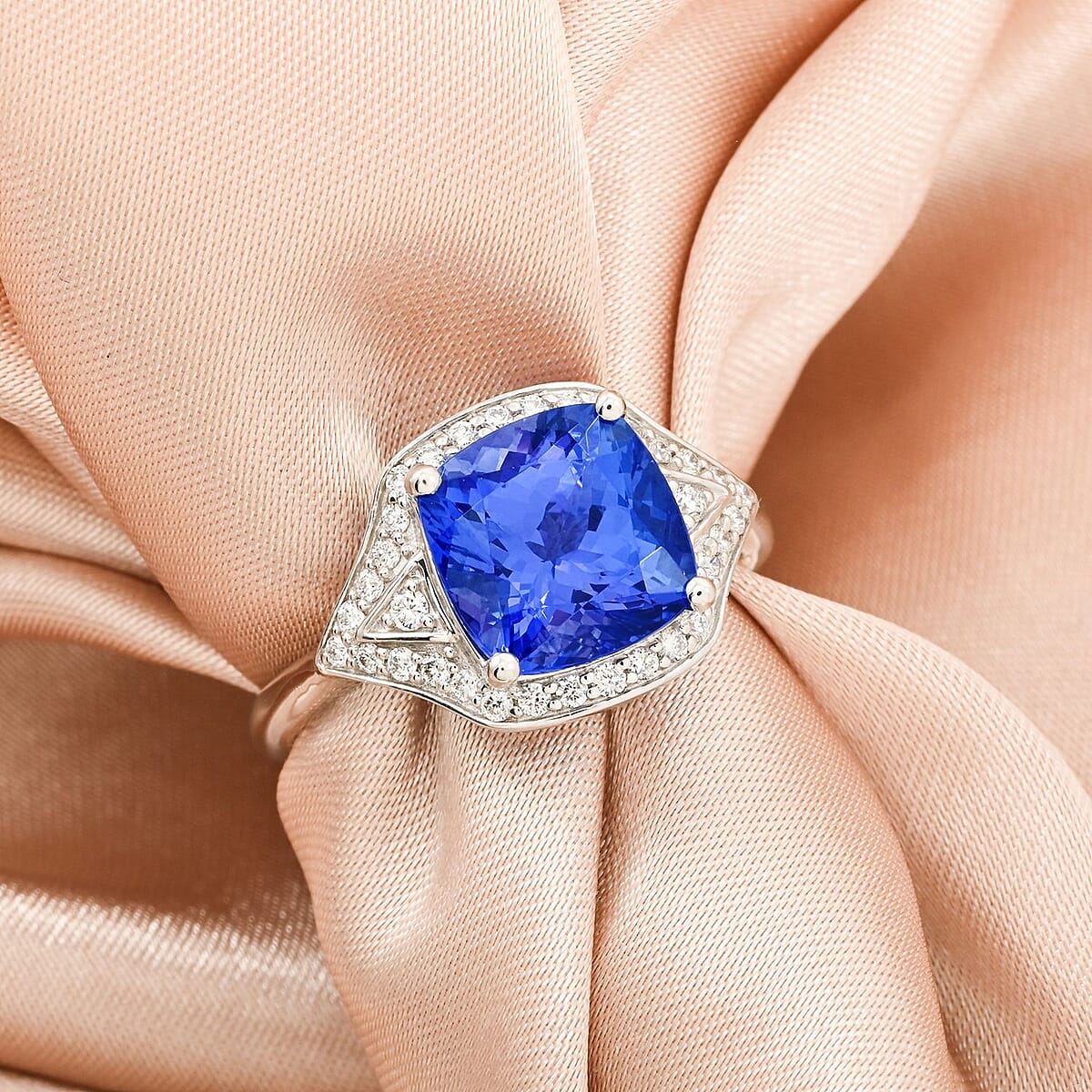 Certified & Appraised Rhapsody AAAA Tanzanite and E-F VS Diamond 4.50 ctw Ring in 950 Platinum (Size 4.5) 6.47 Grams image number 1