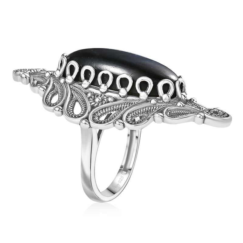 D'Joy Indian Artisan Crafted AAA Malagasy Labradorite 15.70 ctw Ring in Black Oxidised Sterling Silver (Size 7.0)