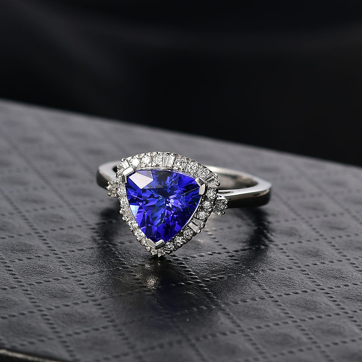  Certified & Appraised Rhapsody AAAA Tanzanite and Diamond E-F VS 3.04 ctw Ring in 950 Platinum (Size 10.0) 6.40 Grams image number 1