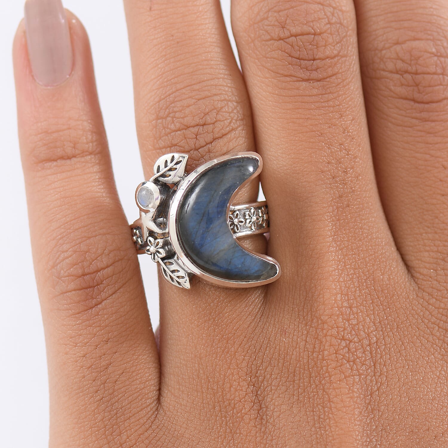 D'Joy Indian Artisan Crafted Malagasy Labradorite, Rainbow Moonstone Moon Star Ring in Sterling Silver 9.40 ctw (Size 10.0)
