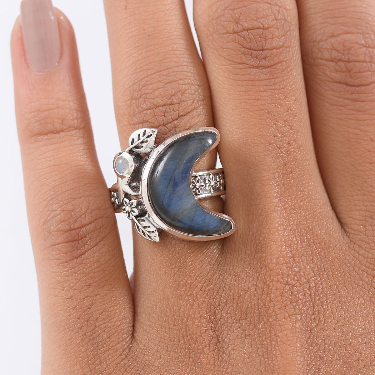 D'Joy Indian Artisan Crafted Malagasy Labradorite, Rainbow Moonstone Moon Star Ring in Sterling Silver 9.40 ctw (Size 9.0) image number 2