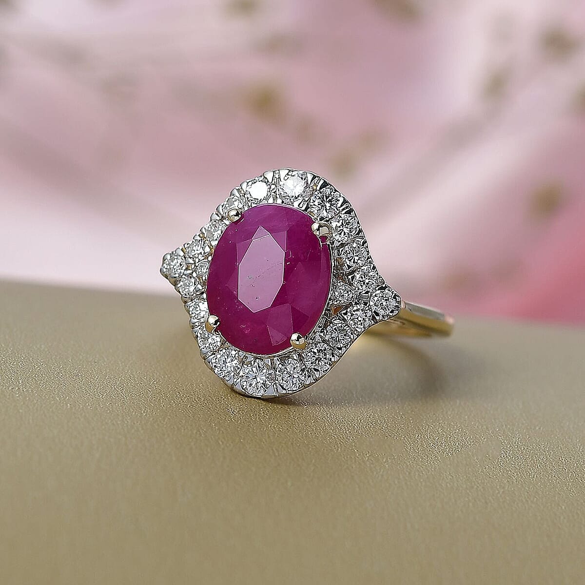 Certified AAA Montepuez Ruby, Lab-Grown Diamond Ring in 10K Yellow Gold 6.15 ctw (Size 5.0) image number 1