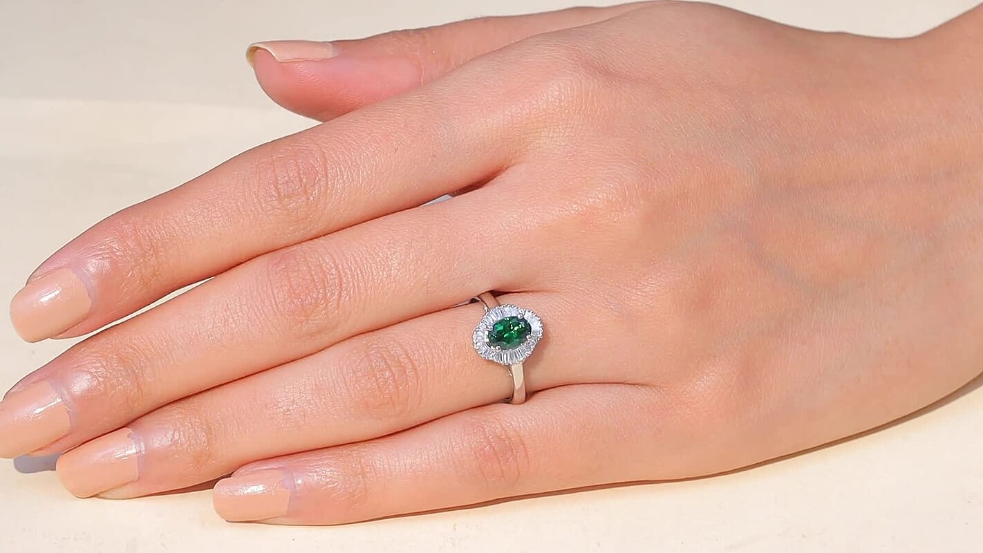 Rhapsody 950 Platinum AAAA Tsavorite Garnet, Diamond (E-F, VS) (0.35 cts) Ring (Size 7.0) 1.40 ctw