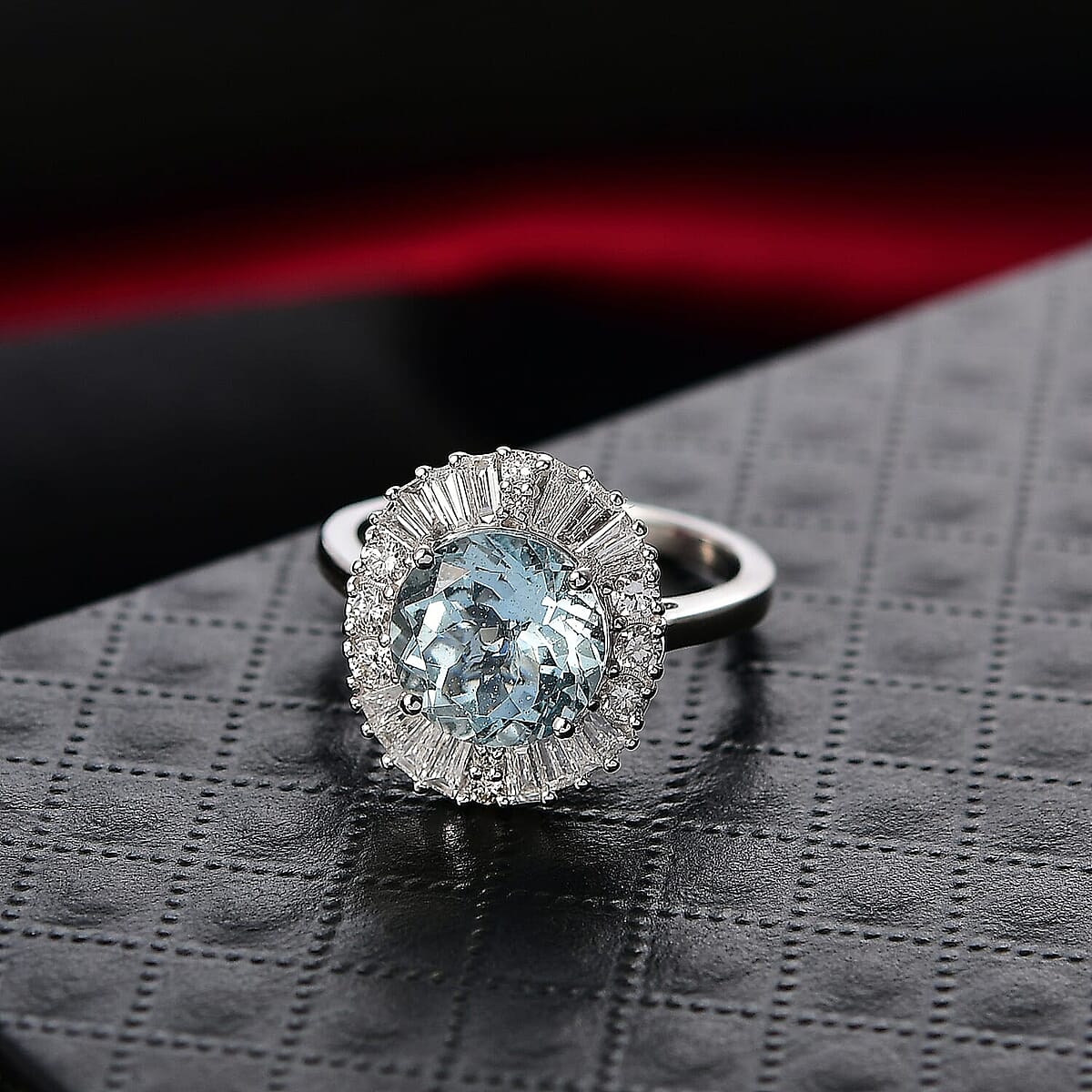 Certified & Appraised 10K White Gold AAA Mangoro Aquamarine, Luxuriant Diamond (G-H, SI) (0.59 cts) Ring (Size 10.5) 3.00 ctw image number 1