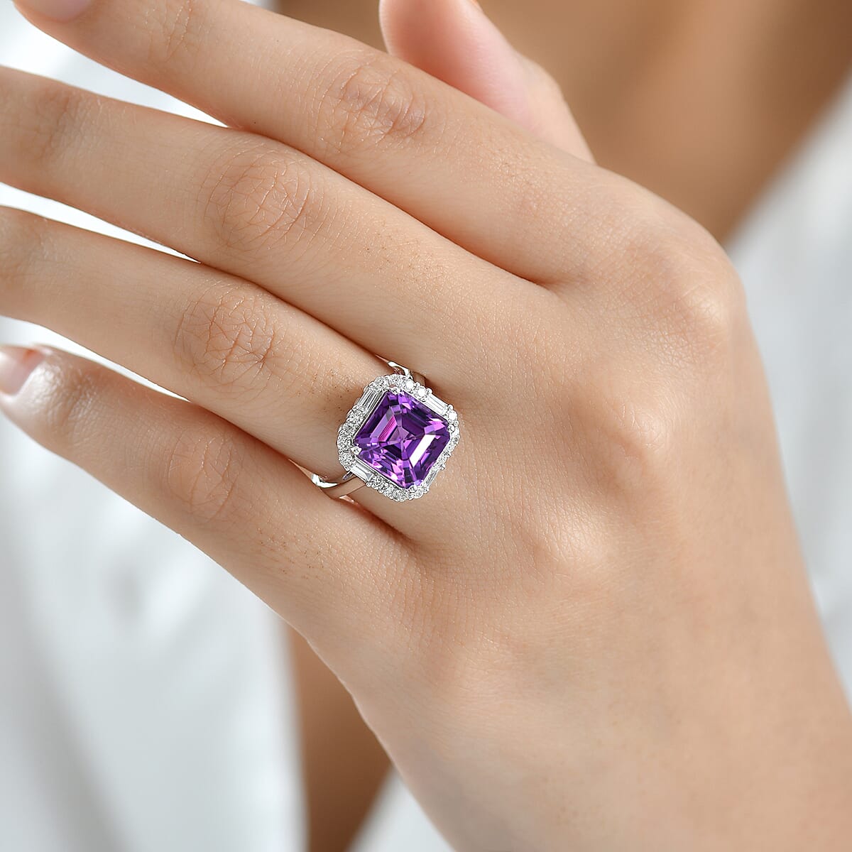 Doorbuster Certified & Appraised Luxuriant AAA Lab Grown Purple Sapphire and Diamond G-H SI 7.00 ctw Ring in 10K White Gold (Size 10.0) image number 2
