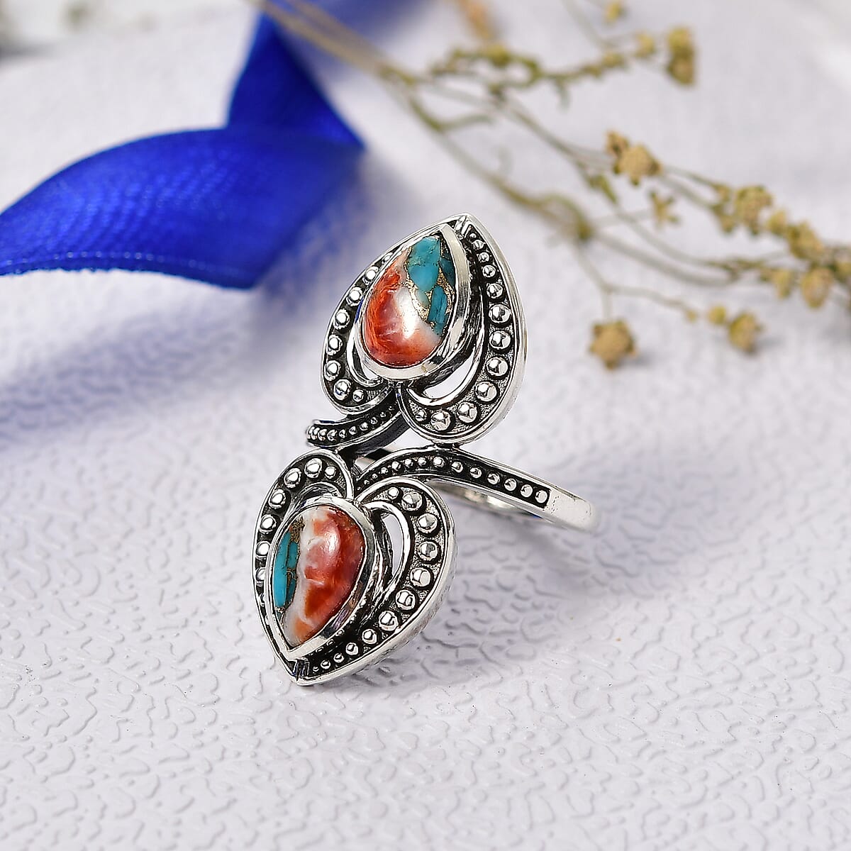 Doorbuster D'Joy Indian Artisan Crafted Spiny Oyster 4.80 ctw Ring in Black Oxidised Sterling Silver (Size 7.0) image number 1