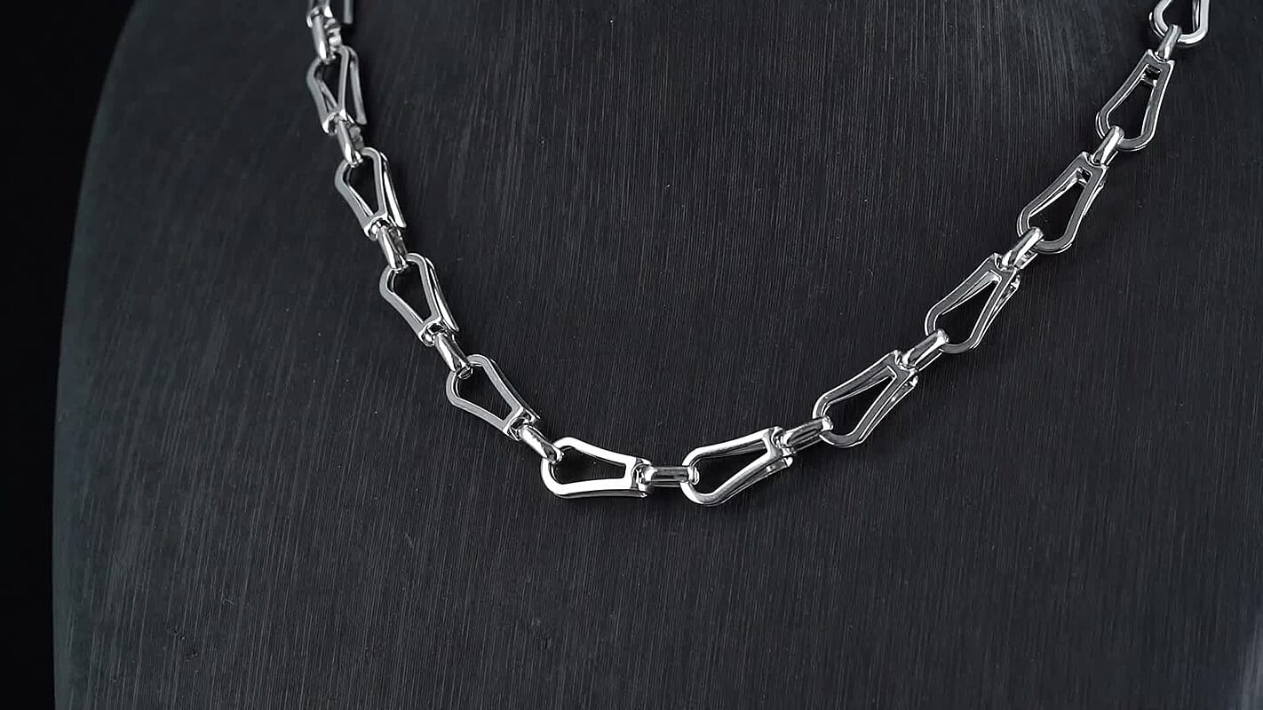 Interlocking Chain Necklace in Stainless Steel 20 Inches