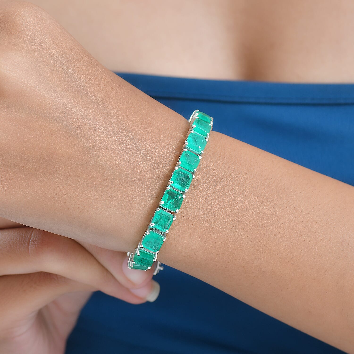 D'Joy Emeraldine Quartz (Triplet) 36.40 ctw Bracelet in Rhodium Over Sterling Silver (7.00 In)