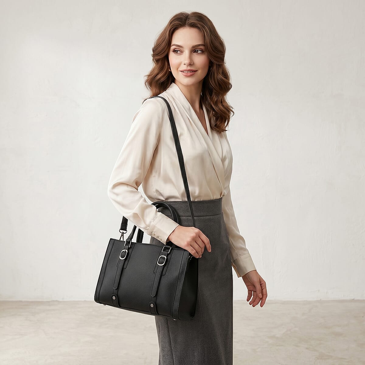 La Marey Black Herringbone Pattern Genuine Leather Crossbody Bag with Adjustable Shoulder Strap image number 3