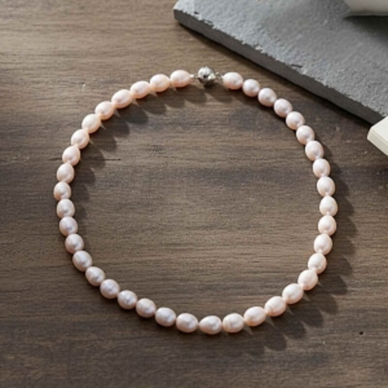 White Fresh Water Pearl Beaded Necklace in Stainless Steel 20 Inches