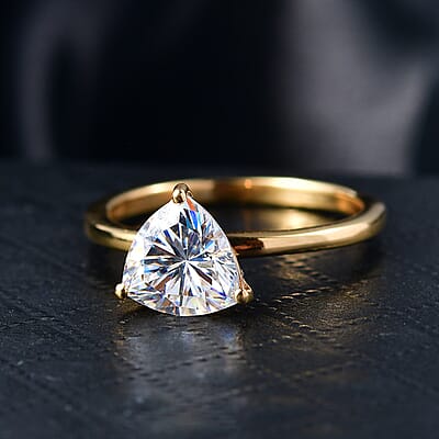 D'Joy Strontium Titanate 2.60 ctw Classic Solitaire Ring in 18K Vermeil Yellow Gold Over Sterling Silver (Size 10.0)