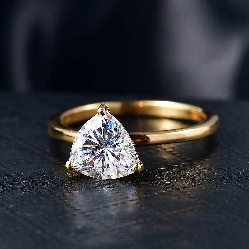 D'Joy Strontium Titanate 2.60 ctw Classic Solitaire Ring in 18K Vermeil Yellow Gold Over Sterling Silver (Size 10.0)