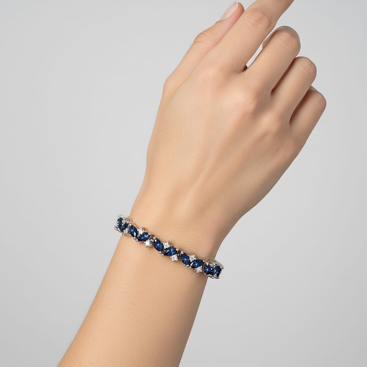 D'Joy Premium Blue Star Sapphire (DF) and Moissanite 12.60 ctw Celestial Lineage Bracelet in Rhodium Over Sterling Silver (6.50 In) image number 2