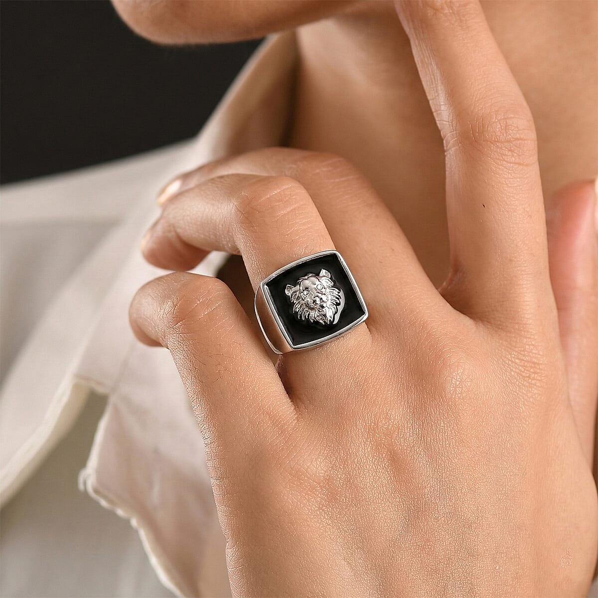 Simulated Diamond and Enameled Lion Ring in Stainless Steel (Size 6.0) image number 2