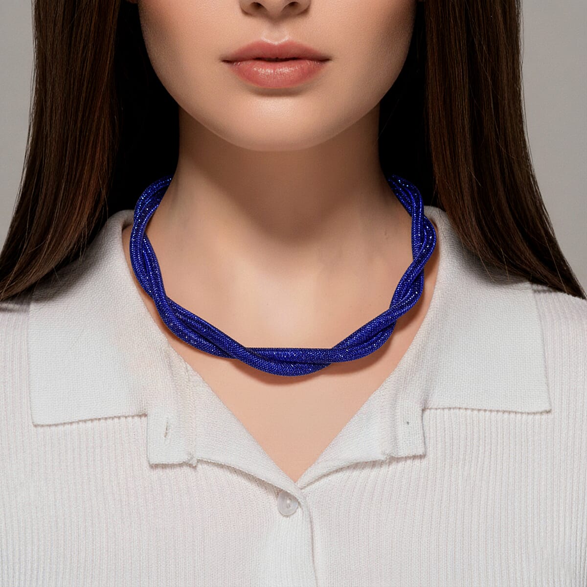 Blue Austrian Crystal Twisted Rope Necklace in Silvertone 20-22 Inches image number 2