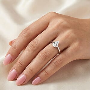 J Francis Embellished with Zirconia by Swarovski 1.30 ctw Ring in Platinum Over Sterling Silver (Size 7.0)