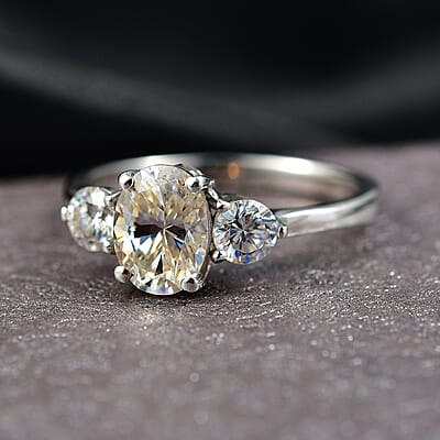 D'Joy Strontium Titanate 2.60 ctw Classic Three Stone Ring in Rhodium Over Sterling Silver (Size 7.0)