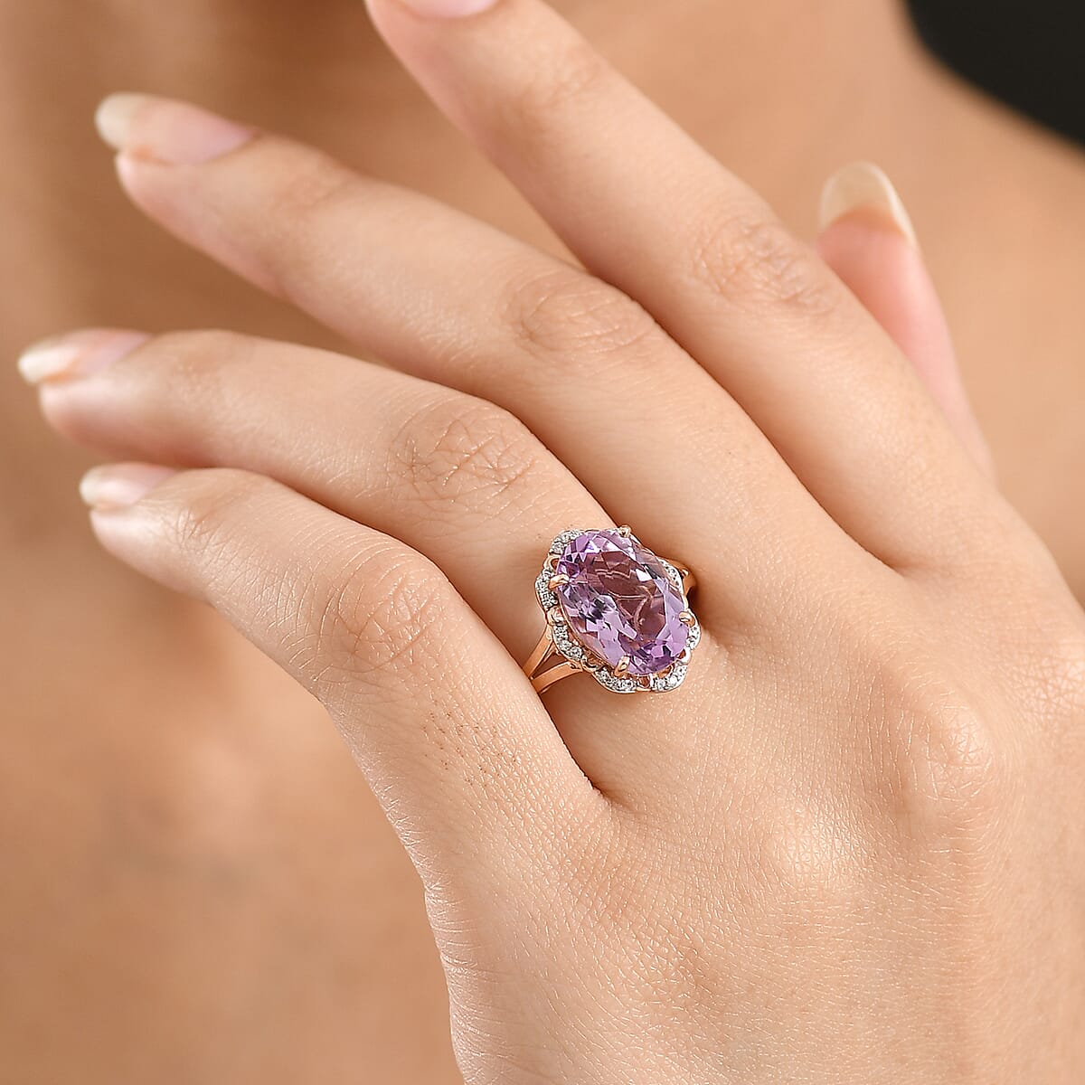 D'Joy Rose De France Amethyst and White Zircon 6.10 ctw Ring in 18K Vermeil Rose Gold Over Sterling Silver (Size 9.0)  image number 2