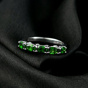 D'Joy Chrome Diopside and Moissanite 1.20 ctw Ring in Platinum Over Sterling Silver (Size 6.0)