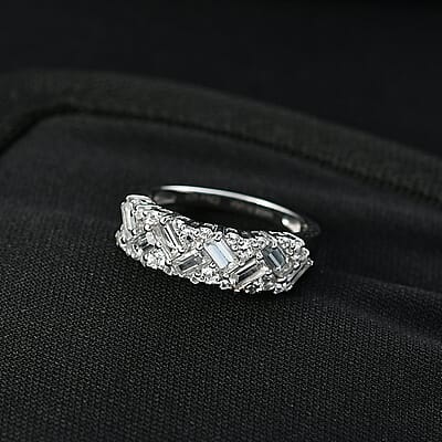 D'Joy White Topaz 1.50 ctw Ring in Platinum Over Sterling Silver (Size 10.0)