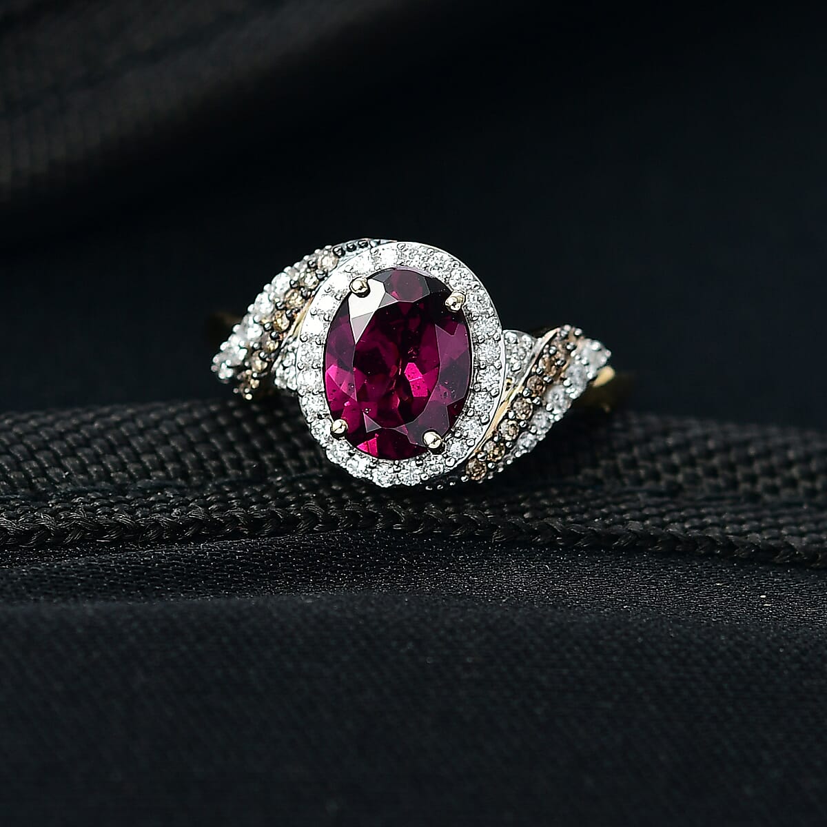 Doorbuster AAA Radiant Ember Garnet, Luxuriant Lab Grown Diamond E-F VS and Natural Champagne Diamond I2 2.50 ctw Flame Crown Ring in 10K Yellow Gold (Size 7.0) image number 1