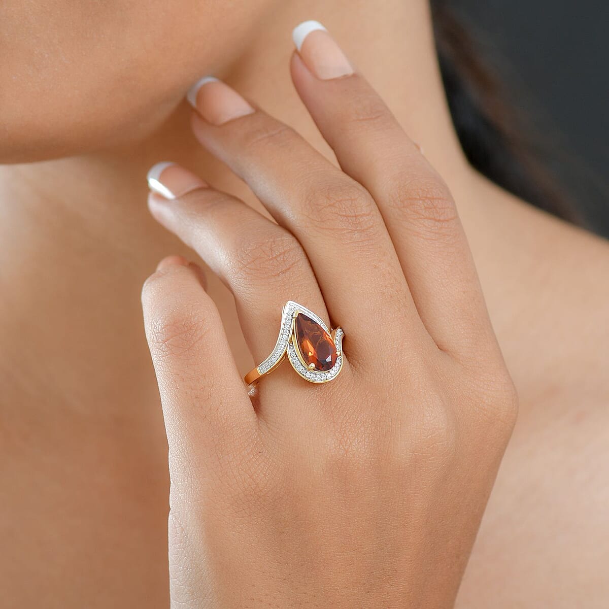 D'Joy Premium Red Citrine and Moissanite 3.10 ctw Tear of Fire Ring in 18K Vermeil Yellow Gold Over Sterling Silver (Size 8.0) image number 2