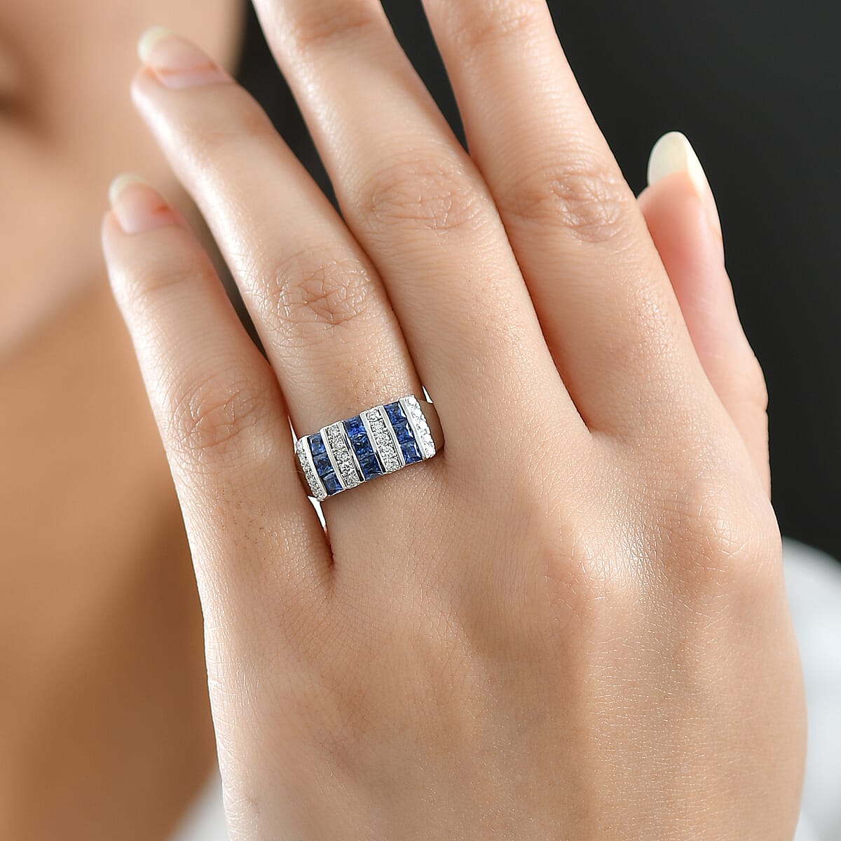 Certified & Appraised 10K White Gold AAA Ceylon Sapphire, Luxuriant Lab Grown Diamond (G-H, SI) Band Ring (Size 10.0) 1.36 ctw image number 2