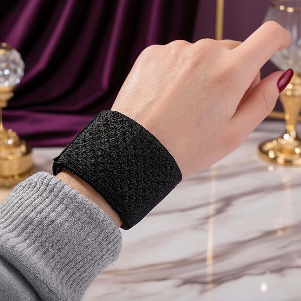 Doorbuster Terahertz 250.00 ctw Beaded Black Wrap Polyester Bracelet (12.5In) (Del. in 10-12 Days)  image number 1