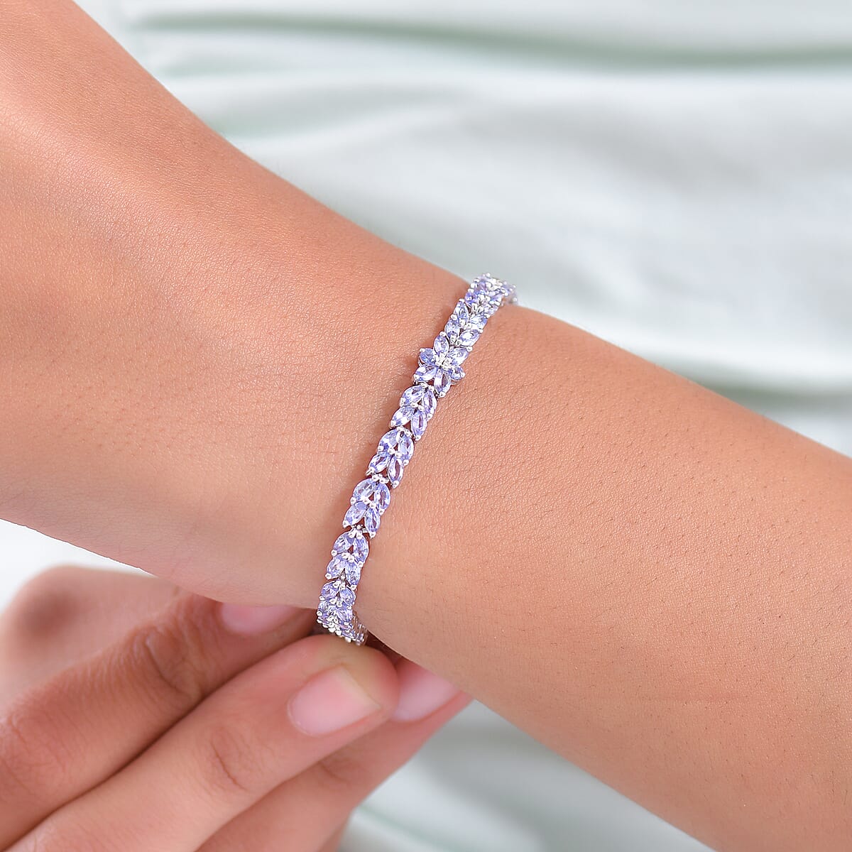 EverTrue Tanzanite Whispers of Royal Vines Bracelet in Platinum Bond (6.50 In) (Del. in 10-12 Days) 7.40 ctw image number 2