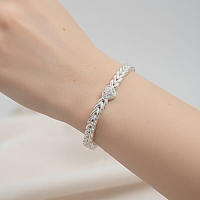 White Diamond 0.25 ctw Heart Station Bracelet in Rhodium Over Sterling Silver (7.50 In)