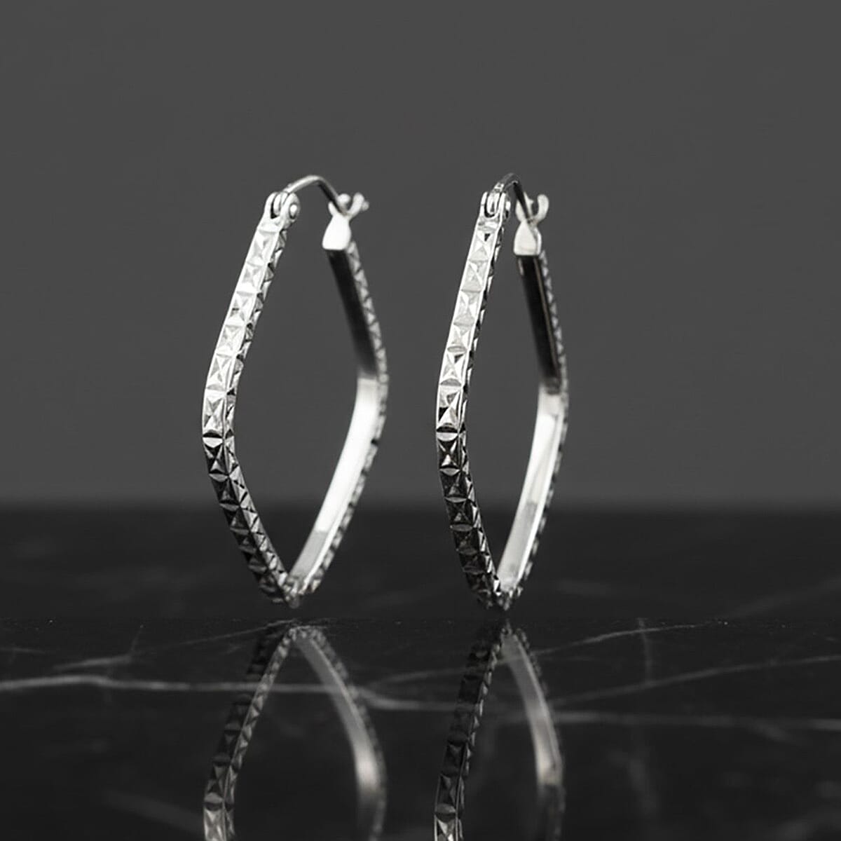 14K White Gold Square Hoop Earrings (1.38 Grams) image number 1