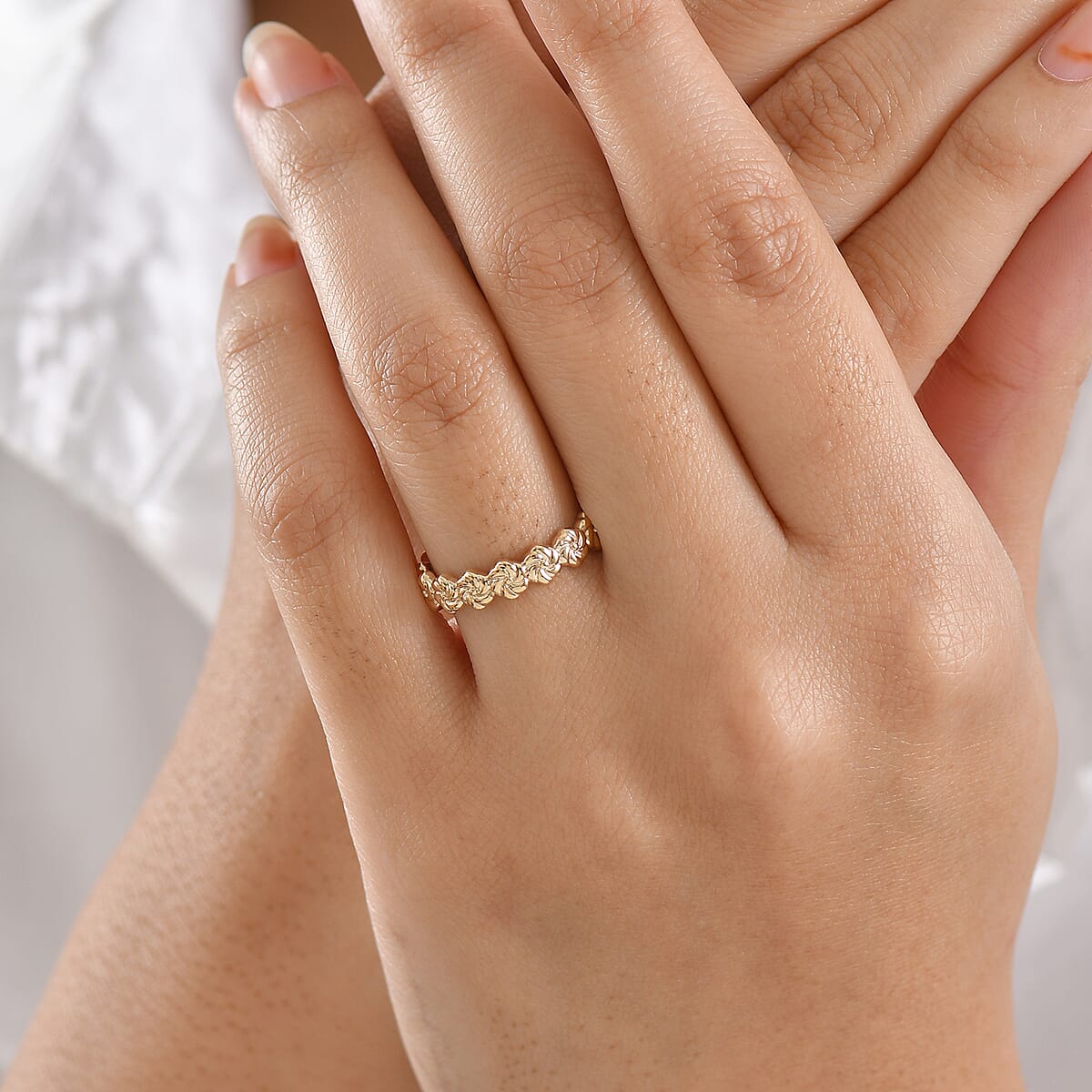 Luxoro Floral Band Ring in 10K Yellow Gold (Size 6.0) 3.05 Grams image number 2