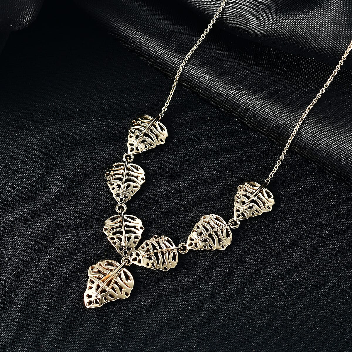 Luxoro Heart Necklace in 10K Yellow Gold 6.90 Grams 18 Inches image number 1