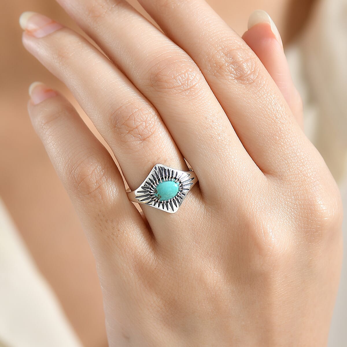 D'Joy Artisan Crafted Premium Royston Turquoise 1.35 ctw Ring in Black Oxidised Sterling Silver (Size 5.0) image number 2