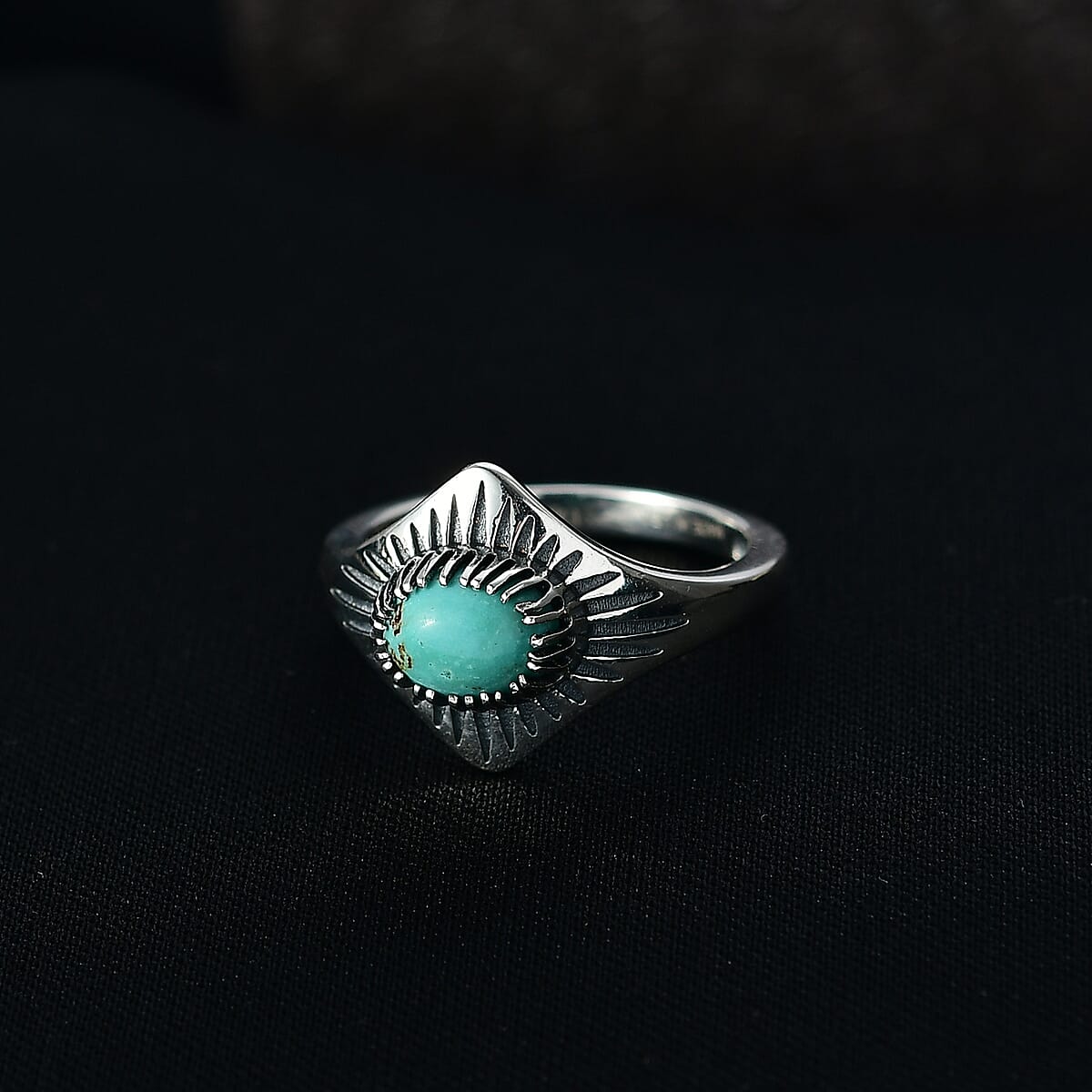 D'Joy Artisan Crafted Premium Royston Turquoise 1.35 ctw Ring in Black Oxidised Sterling Silver (Size 7.0) image number 1