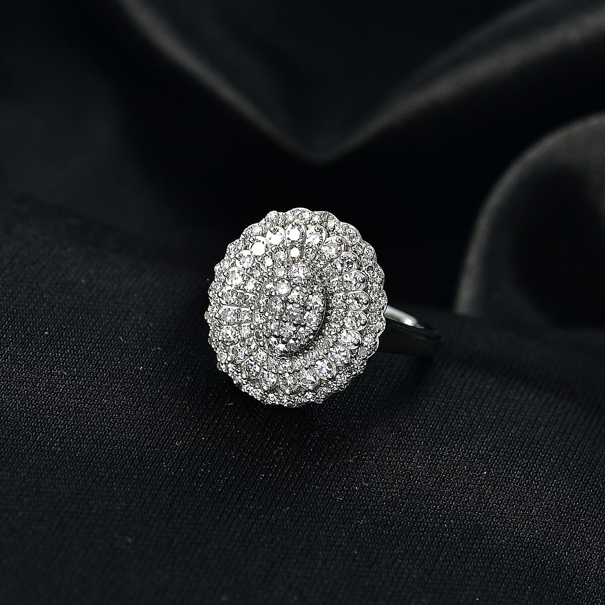 Luxuriant Lab Grown Diamond G-H SI 1.00 ctw Bloom Crest Ring in Rhodium Over Sterling Silver (Size 9.0) image number 1